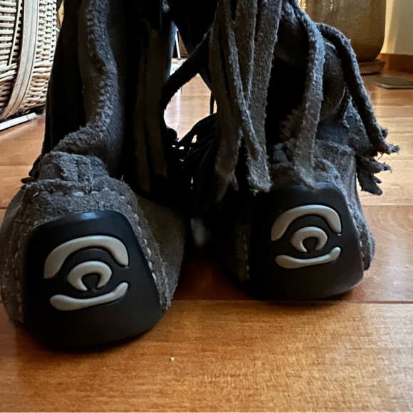 Manitobah Mukluks Okotoks Suede Boot - Picture 4 of 6